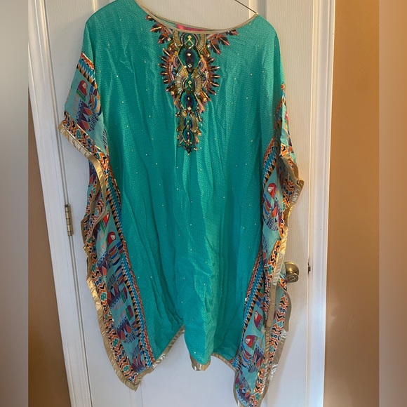 Gorgeous Turquoise Tunic Top - Picture 2 of 4